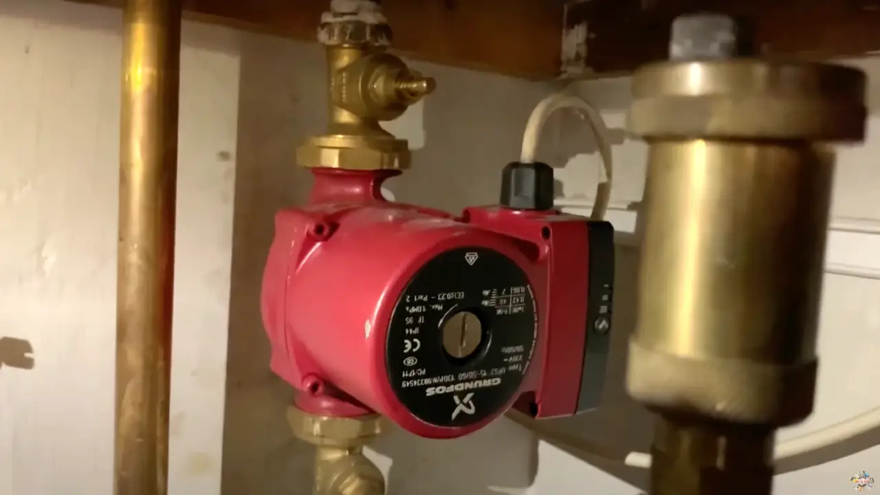 Estimates for central heating circulator pump replacement near Leicestershi