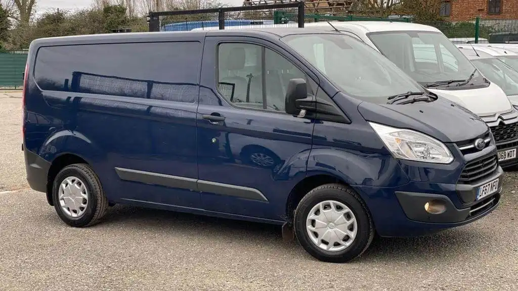Estimates for ford transit custom van insurance near Greater Londo