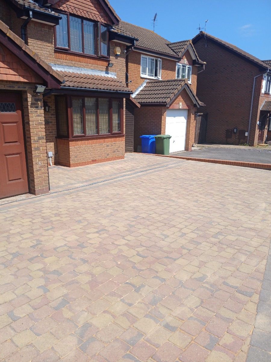 Driveway Specialist: Image 1