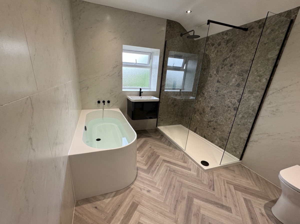 Bathroom Fitter: Image 1