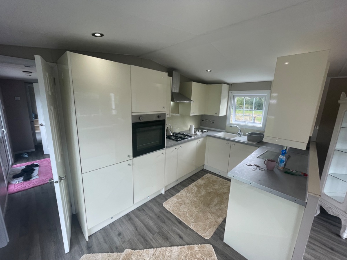 Kitchen Fitter: Image 2